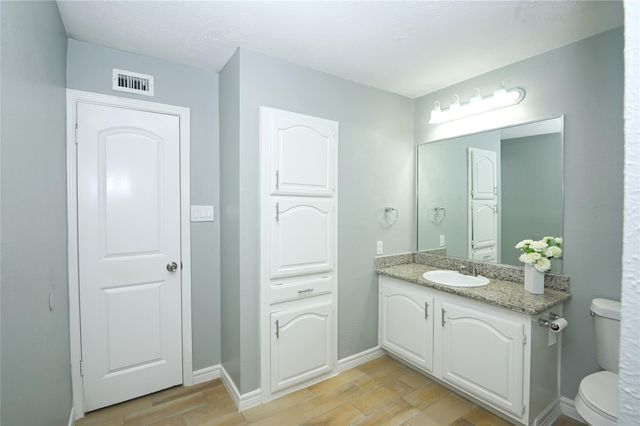 7206 La Granada Drive, Houston, TX 77083