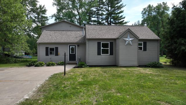 22359 Gratiot Road, Merrill, MI 48637