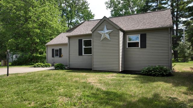 22359 Gratiot Road, Merrill, MI 48637