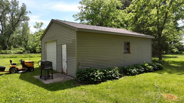 22359 Gratiot Road, Merrill, MI 48637