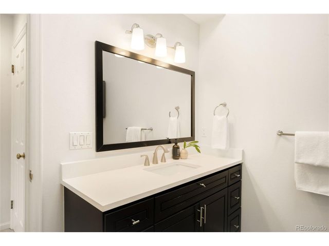 999 N Emerson St 11, Denver, CO 80218