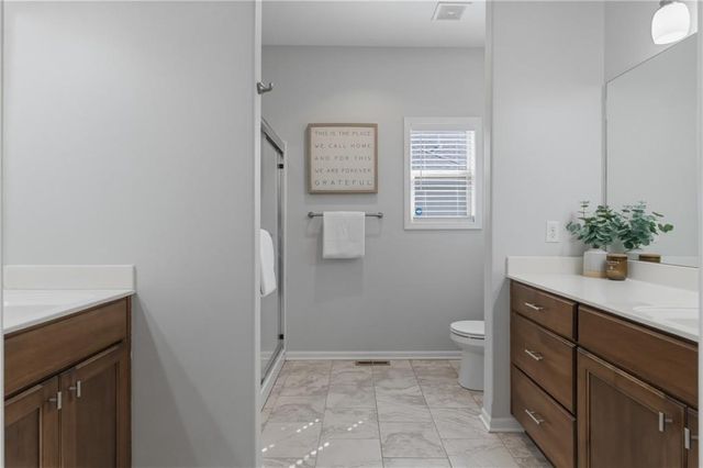 647 SW Crestview Drive, Grain Valley, MO 64029