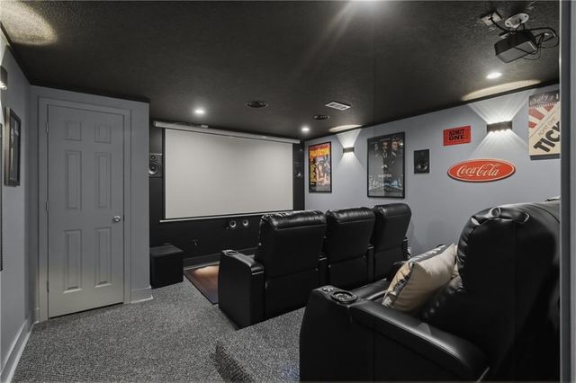 647 SW Crestview Drive, Grain Valley, MO 64029