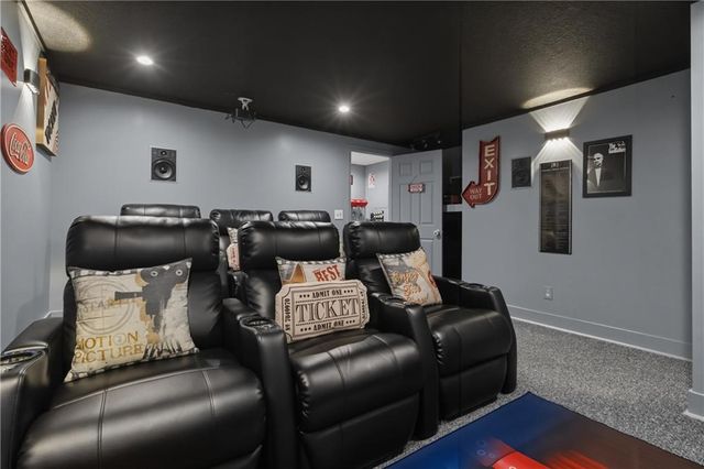 647 SW Crestview Drive, Grain Valley, MO 64029