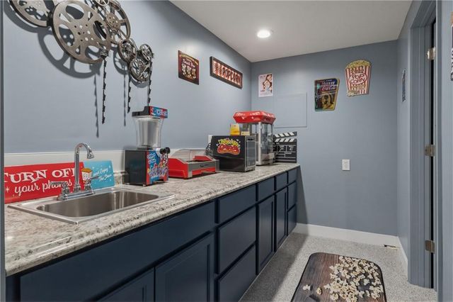 647 SW Crestview Drive, Grain Valley, MO 64029