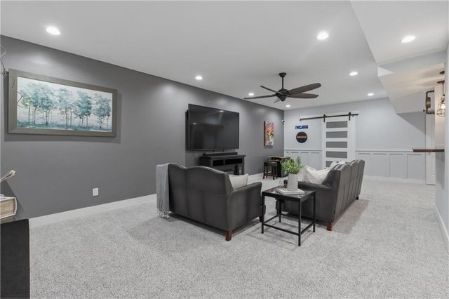 647 SW Crestview Drive, Grain Valley, MO 64029