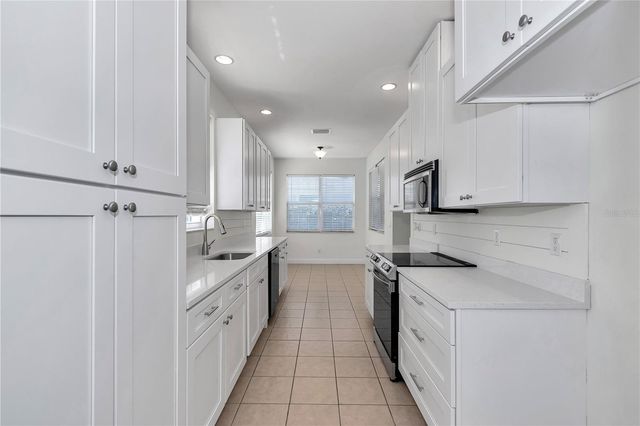 3302 SW 38TH PLACE, Ocala, FL 34474