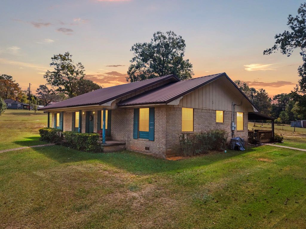 8203 Highway 190 W, Woodville, TX 75979