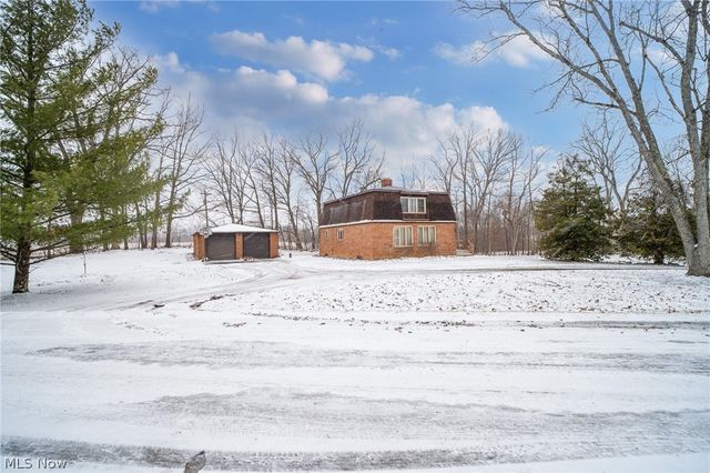 11 Pacific Road NE, Carrollton, OH 44615