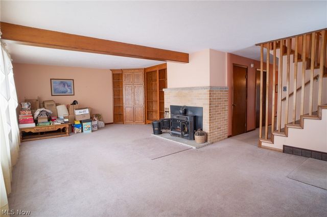 11 Pacific Road NE, Carrollton, OH 44615