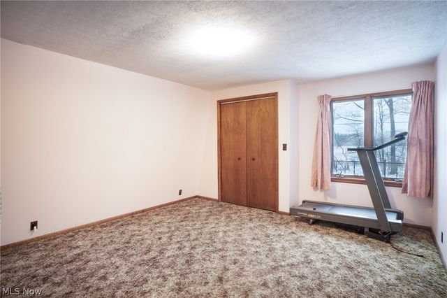 11 Pacific Road NE, Carrollton, OH 44615