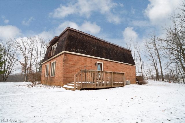 11 Pacific Road NE, Carrollton, OH 44615