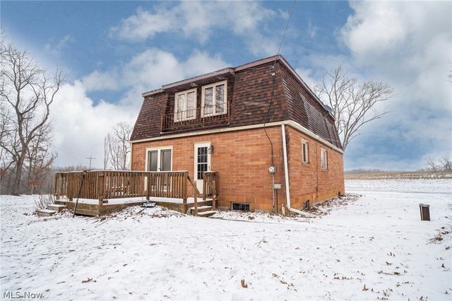 11 Pacific Road NE, Carrollton, OH 44615