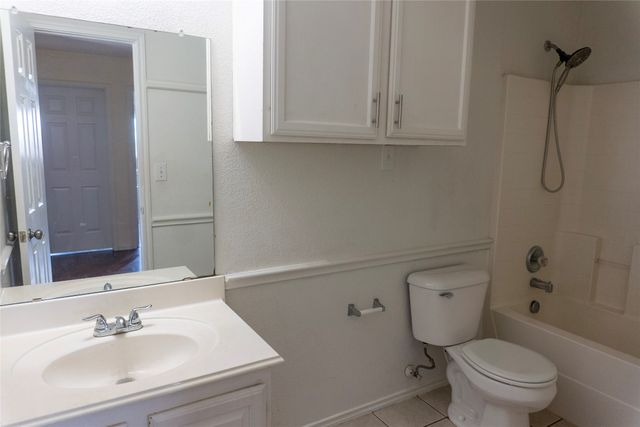 10120 Sourwood Drive, Fort Worth, TX 76244