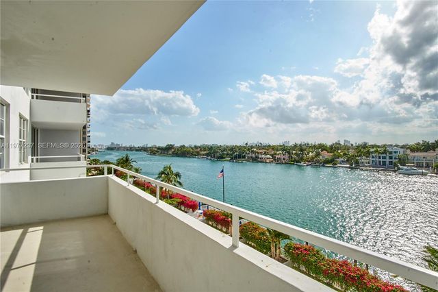 5700 Collins Ave 5L, Miami Beach, FL 33140