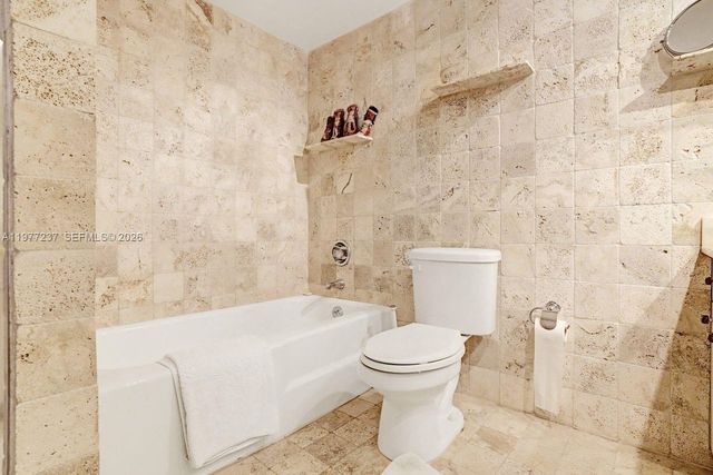 5700 Collins Ave 5L, Miami Beach, FL 33140