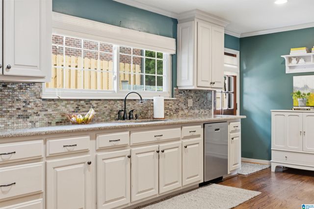 1800 LAUREL ROAD, Vestavia Hills, AL 35216