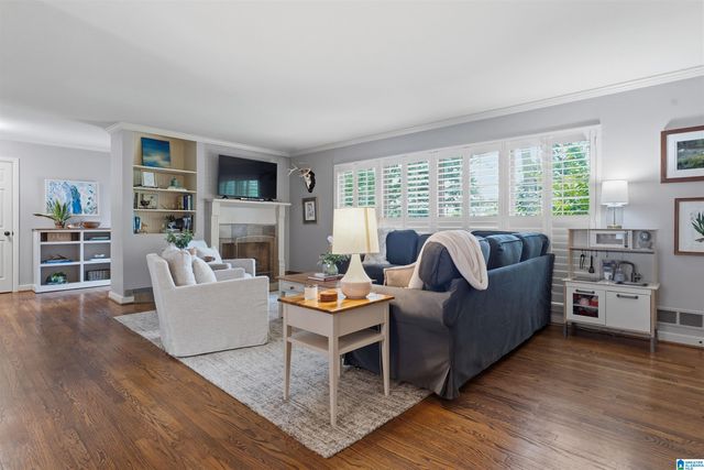1800 LAUREL ROAD, Vestavia Hills, AL 35216