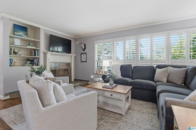 1800 LAUREL ROAD, Vestavia Hills, AL 35216