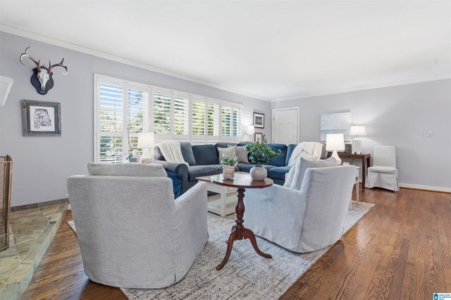 1800 LAUREL ROAD, Vestavia Hills, AL 35216