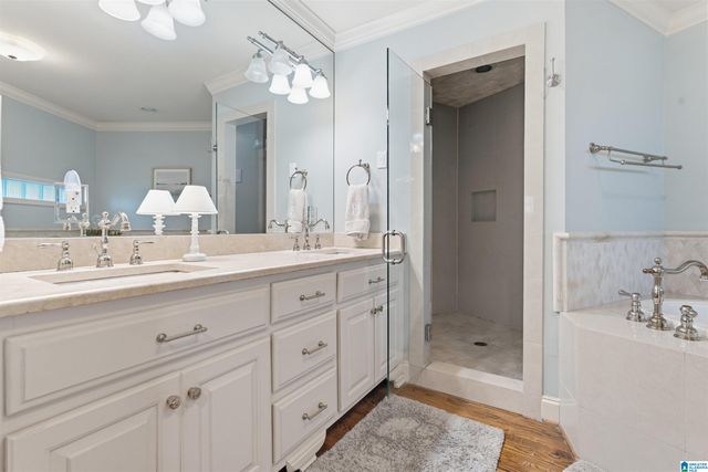1800 LAUREL ROAD, Vestavia Hills, AL 35216