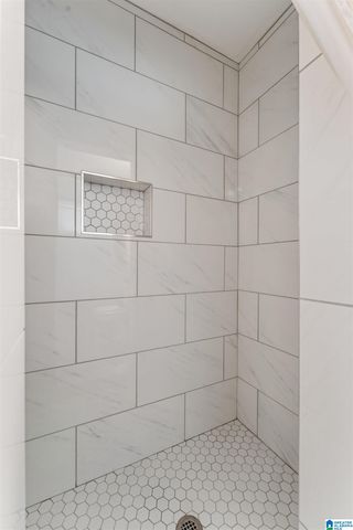 1800 LAUREL ROAD, Vestavia Hills, AL 35216