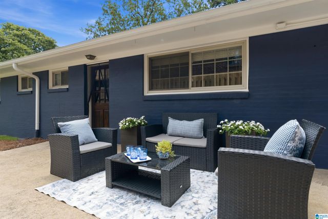 1800 LAUREL ROAD, Vestavia Hills, AL 35216