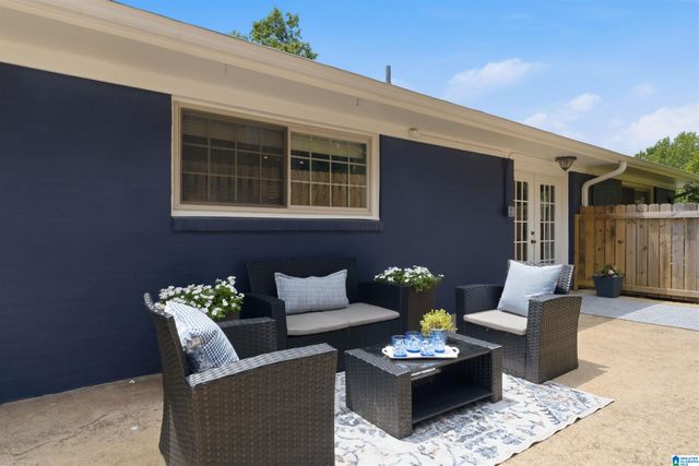1800 LAUREL ROAD, Vestavia Hills, AL 35216