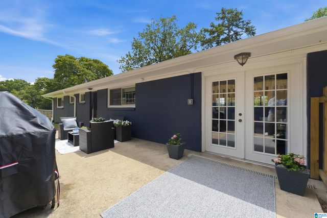 1800 LAUREL ROAD, Vestavia Hills, AL 35216