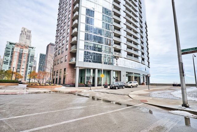 450 E Waterside Drive 403, Chicago, IL 60601