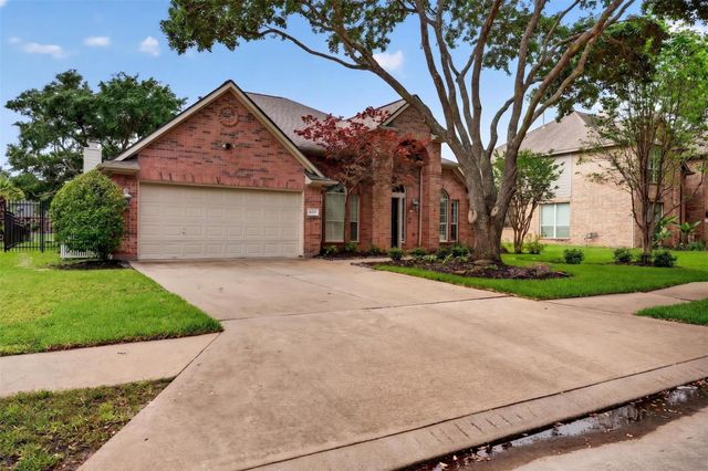 16315 Cliff Haven Drive, Houston, TX 77095