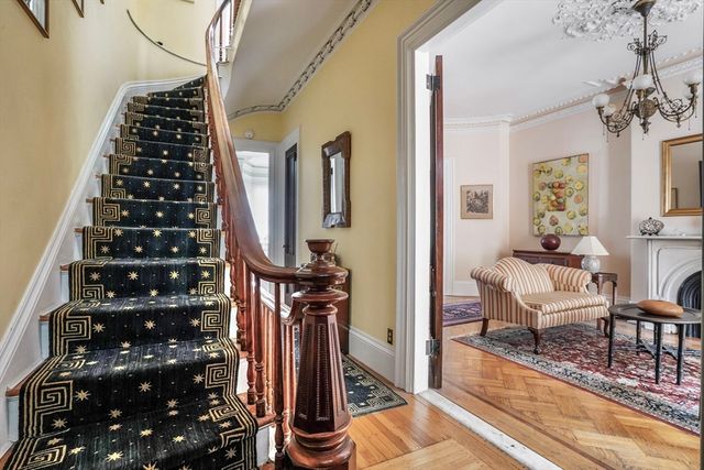 108 Pembroke St, Boston, MA 02118