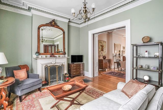 108 Pembroke St, Boston, MA 02118
