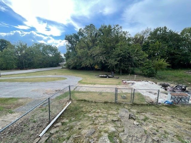 1308 W Stultz Road, Springdale, AR 72764