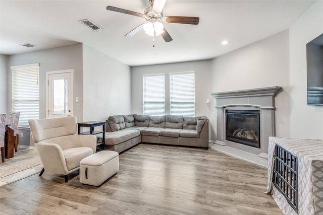 15748 Prairie Grass Lane, Fort Worth, TX 76177