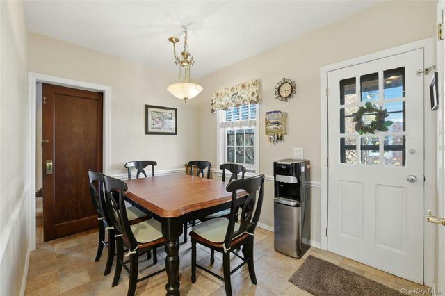 628 Concord Avenue, Williston Park, NY 11596