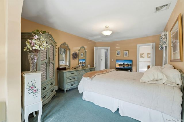 628 Concord Avenue, Williston Park, NY 11596