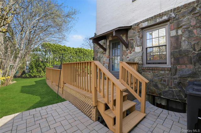628 Concord Avenue, Williston Park, NY 11596