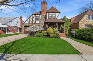 628 Concord Avenue, Williston Park, NY 11596