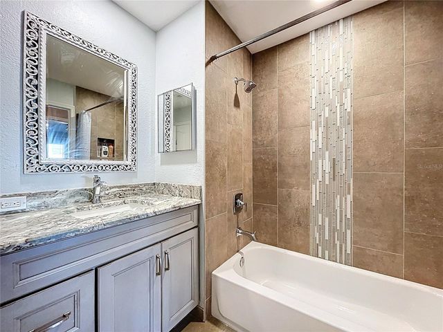 810 ISLAND WALK DRIVE 810, Tampa, FL 33602