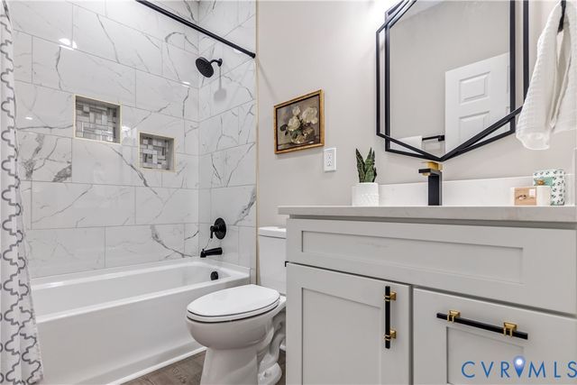 734 Mount Airy St, Petersburg, VA 23803