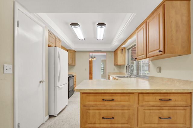 6466 Via Townsend, West Palm Beach, FL 33415