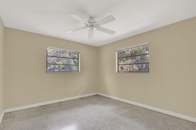 6466 Via Townsend, West Palm Beach, FL 33415