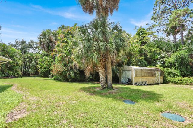 6466 Via Townsend, West Palm Beach, FL 33415