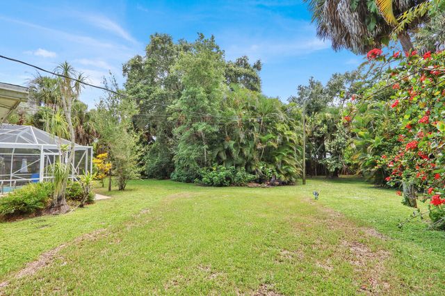 6466 Via Townsend, West Palm Beach, FL 33415