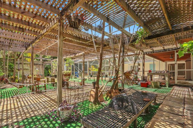 6466 Via Townsend, West Palm Beach, FL 33415