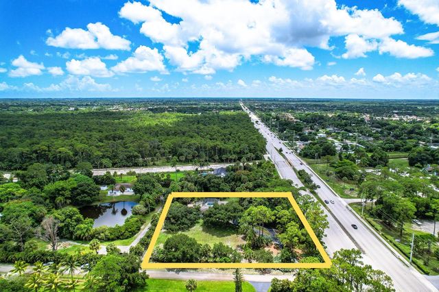 6466 Via Townsend, West Palm Beach, FL 33415