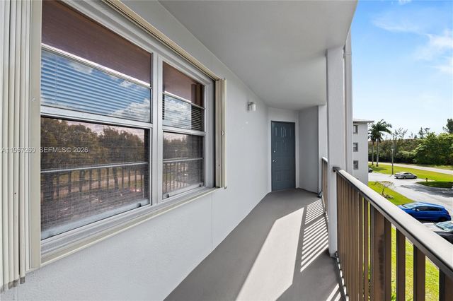 12701 SW 13th St 314F, Pembroke Pines, FL 33027