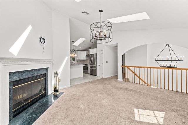25 Butterfly Trail, Dartmouth, MA 02747