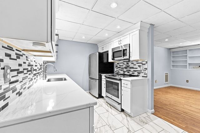 25 Butterfly Trail, Dartmouth, MA 02747